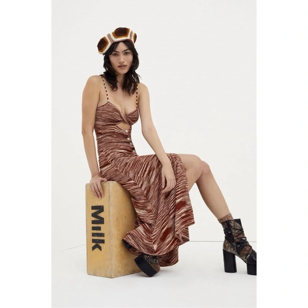 NWT for Love & Lemons Isabela Twist Cutout Knit Dress Brown Button Front Midi